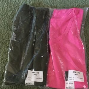 St Johns Bay scoop neck tank great for layering 2